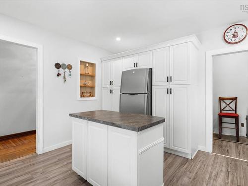 99 Dufferin Street, Bridgewater, NS 