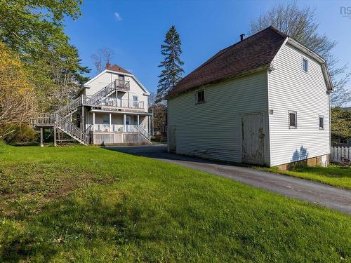 99 Dufferin Street, Bridgewater, NS 