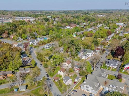 99 Dufferin Street, Bridgewater, NS 