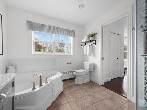 298 St Andrews Drive, Fall River, NS 