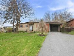 33 Marlwood Drive  Wedgewood, NS B3M 3H4
