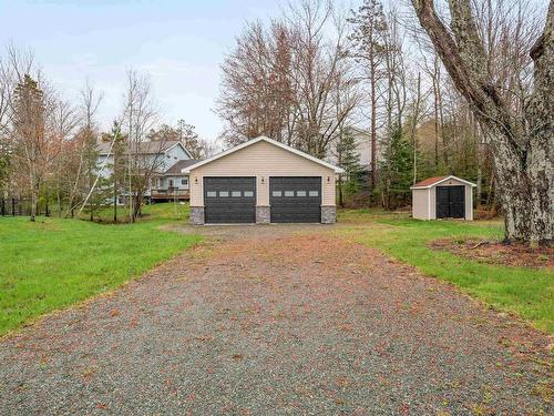 17 Pineview Crescent, Stellarton, NS 