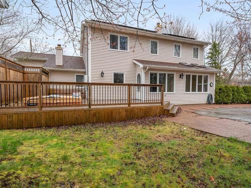 17 Pineview Crescent, Stellarton, NS 