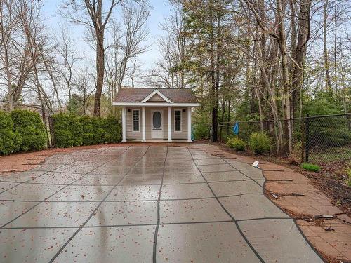 17 Pineview Crescent, Stellarton, NS 