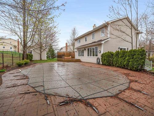 17 Pineview Crescent, Stellarton, NS 