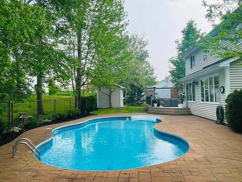 17 Pineview Crescent, Stellarton, NS 