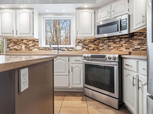 17 Pineview Crescent, Stellarton, NS 