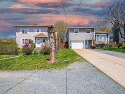 172 & 174 Victoria Road  Dartmouth, NS B3A 1V9