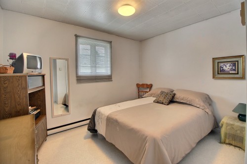 Chambre à coucher principale - 582 Rue Dalquier, Amos, QC 