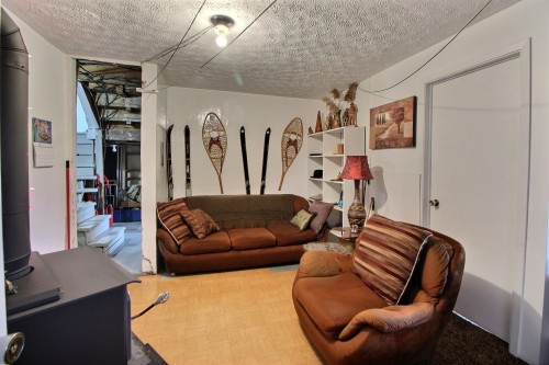 Salle familiale - 582 Rue Dalquier, Amos, QC 