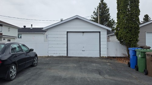 Garage - 582 Rue Dalquier, Amos, QC 