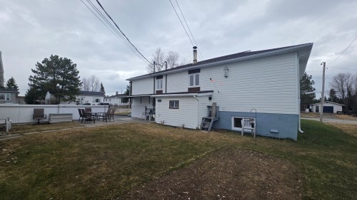 Face arrière - 582 Rue Dalquier, Amos, QC 