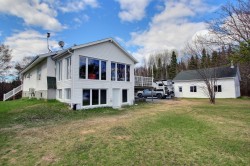 10282 Ch. du Vallon Rouyn-Noranda, QC J9Y 0K4