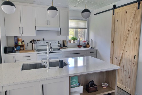 Cuisine - 10282 Ch. Du Vallon, Rouyn-Noranda, QC - Indoor Photo Showing Kitchen