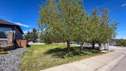 1605 8Th Avenue, Cranbrook, BC - Outdoor