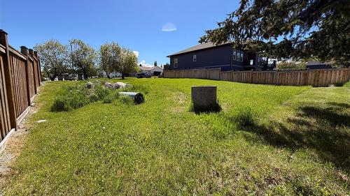 1605 8Th Avenue, Cranbrook, BC - Outdoor
