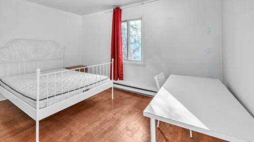 Bedroom - 3900  - 3902 Av. De Repentigny, Montréal (Mercier/Hochelaga-Maisonneuve), QC - Indoor Photo Showing Bedroom