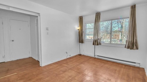 Living Room - 3900  - 3902 Av. De Repentigny, Montréal (Mercier/Hochelaga-Maisonneuve), QC - Indoor Photo Showing Other Room