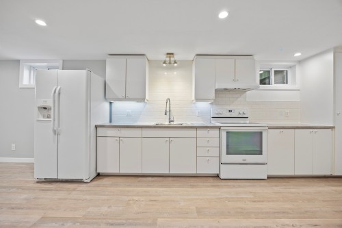 Cuisine - 3 Rue Cartier, Vaudreuil-Dorion, QC - Indoor Photo Showing Kitchen