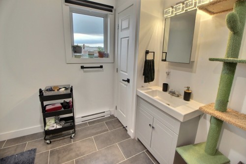 Bathroom - 3  - 3A Rue Lafrance, La Corne, QC - Indoor Photo Showing Bathroom