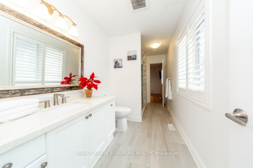 3773 Quiet Creek Drive, Mississauga, ON - Indoor Photo Showing Bathroom