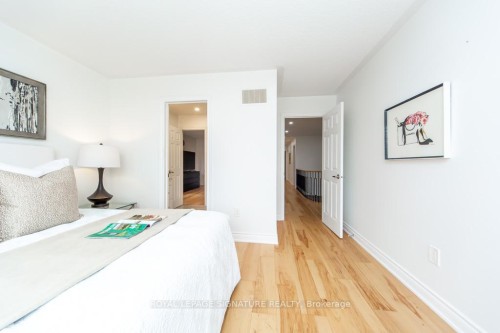 3773 Quiet Creek Drive, Mississauga, ON - Indoor Photo Showing Bedroom