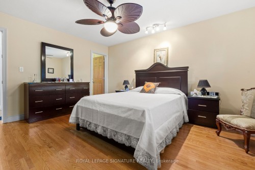 58 Centennial Parkway S, Hamilton, ON - Indoor Photo Showing Bedroom