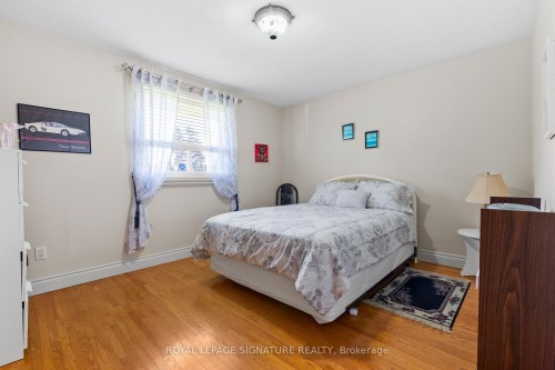 58 Centennial Parkway S, Hamilton, ON - Indoor Photo Showing Bedroom