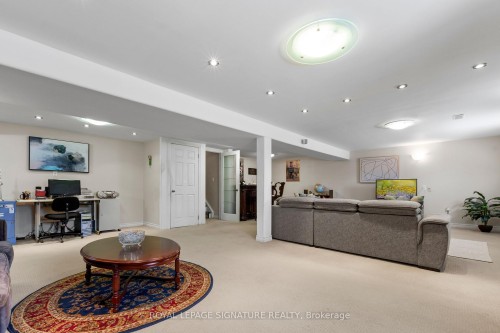 58 Centennial Parkway S, Hamilton, ON - Indoor