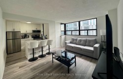 641-53 Mccaul Street Toronto, ON M5T 2W9