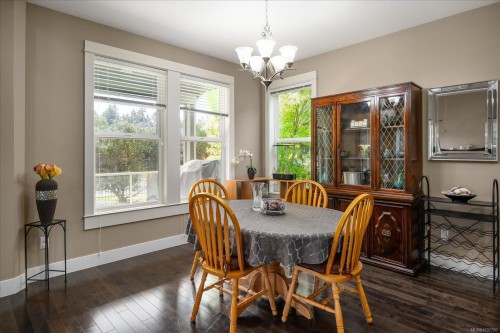 6196 Strathcona Pl, Nanaimo, BC 