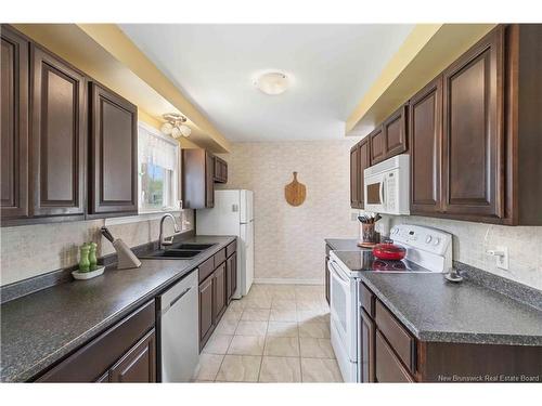 204 Macfarlane St, Fredericton, NB 