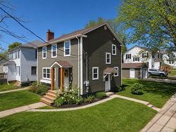 73 Burlington AVE Moncton, NB E1E 1Z4