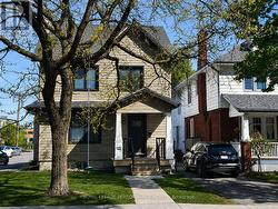 277 POWELL AVENUE Ottawa, ON K1S 2A4