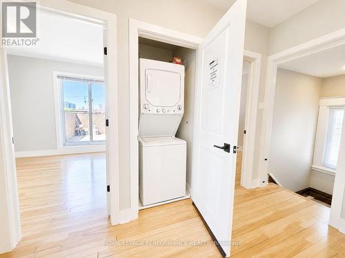 277 Powell Avenue, Ottawa, ON - Indoor Photo Showing Laundry Room