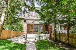 85 LINSMORE CRESCENT Toronto, ON M4J 4K2