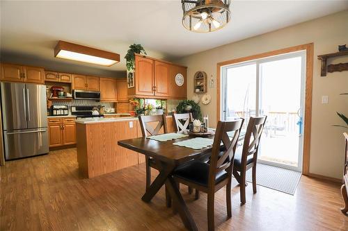 88 Second Avenue Sw, Teulon, MB - Indoor