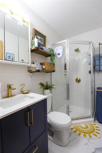 88 Second Avenue Sw, Teulon, MB - Indoor Photo Showing Bathroom