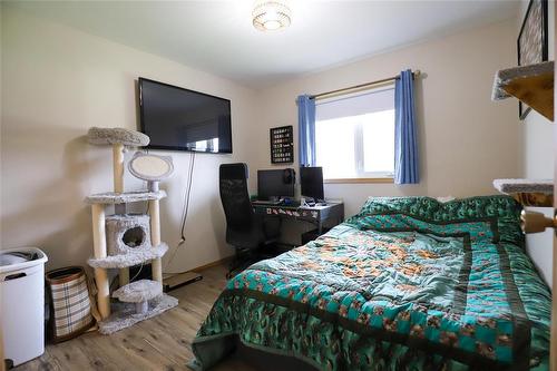 88 Second Avenue Sw, Teulon, MB - Indoor Photo Showing Bedroom