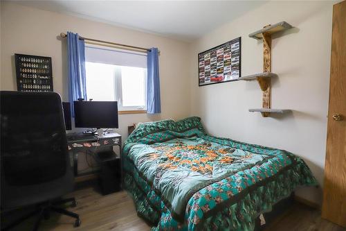88 Second Avenue Sw, Teulon, MB - Indoor Photo Showing Bedroom