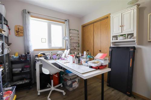 88 Second Avenue Sw, Teulon, MB - Indoor Photo Showing Office