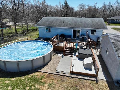88 Second Avenue Sw, Teulon, MB - Outdoor With Above Ground Pool