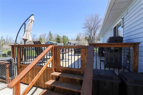 88 Second Avenue Sw, Teulon, MB - Outdoor With Deck Patio Veranda With Exterior