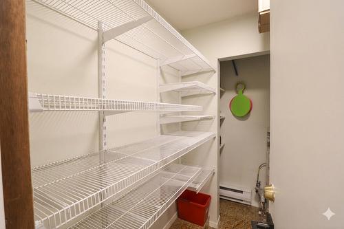 221-223-1051 Gerry Sorensen Way, Kimberley, BC - Indoor With Storage