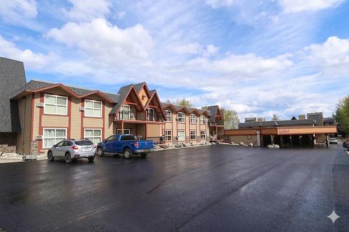 221-223-1051 Gerry Sorensen Way, Kimberley, BC - Outdoor