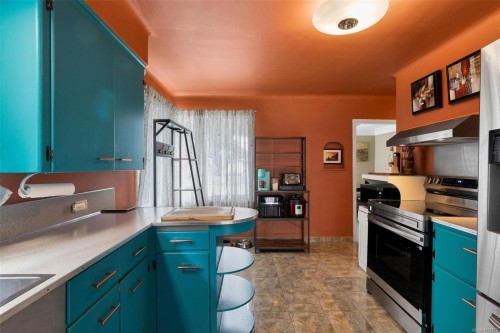 636 Coronation Ave, Duncan, BC 