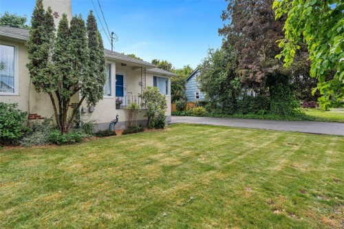 636 Coronation Ave, Duncan, BC 
