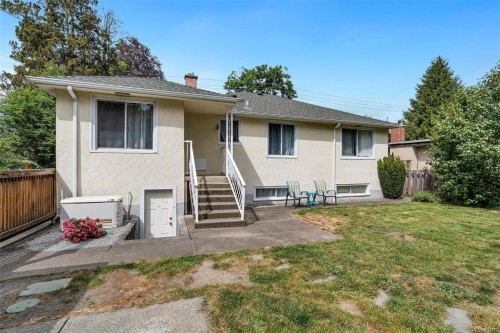 636 Coronation Ave, Duncan, BC 