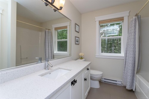 1622 Millstream Rd, Highlands, BC 