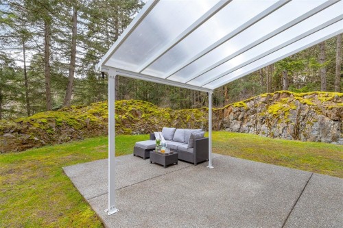 1622 Millstream Rd, Highlands, BC 